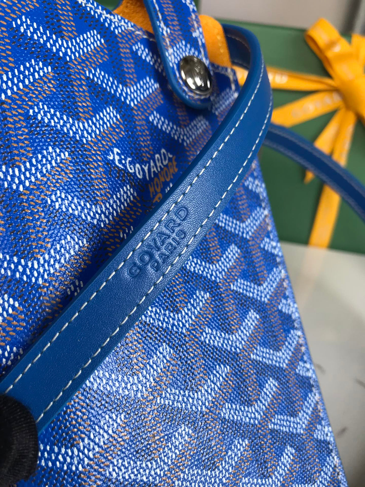 MONTMARTRE GM CASE 18 IN SAPPHIRE BLUE GOYARDINE CANVAS