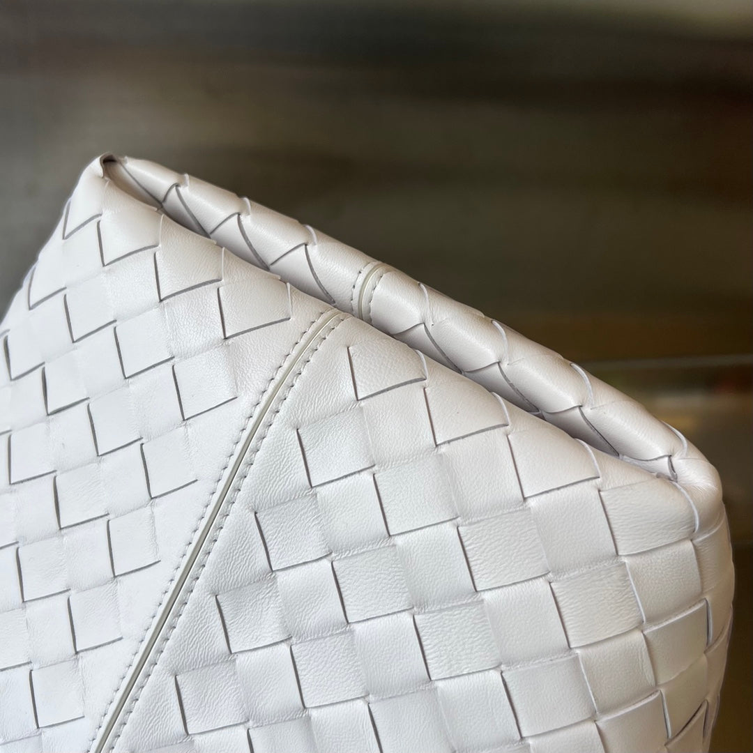 FLIP FLAP 23 BAG IN WHITE LAMBSKIN