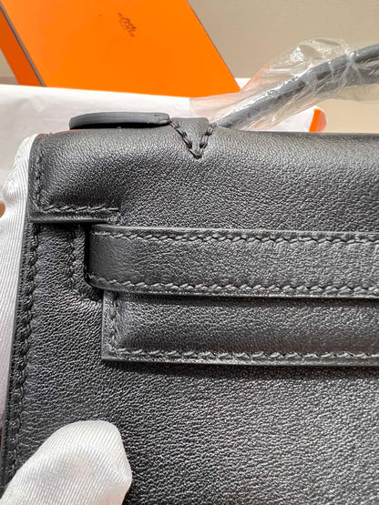 HM KELLY POCHETTE 22CM BLACK SWIFT SILVER HARDWARE