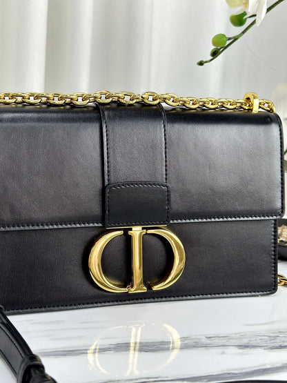 MONTAIGNE 25 BAG IN BLACK CALFSKIN