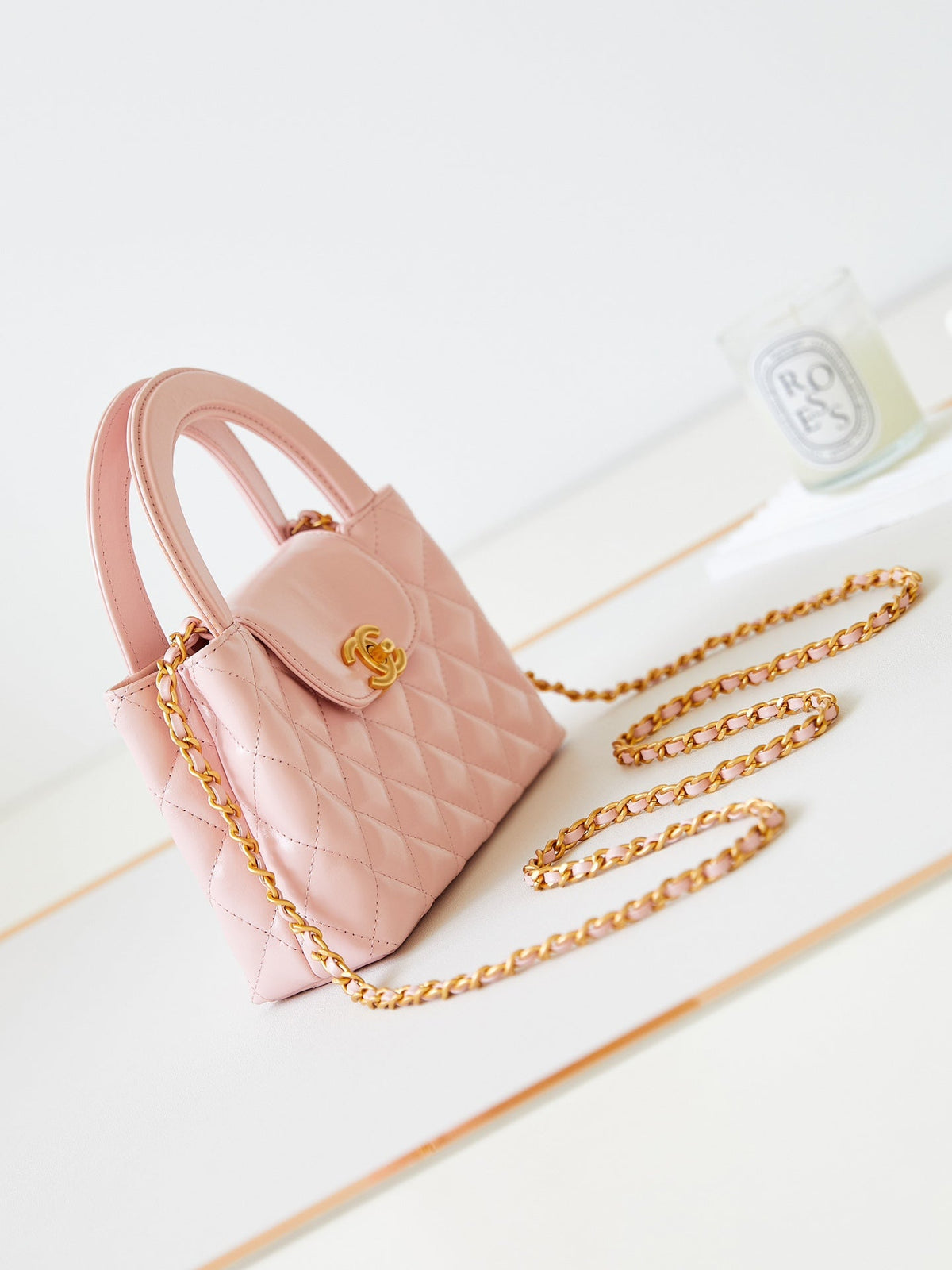 cc 24a nano 19cm kelly shopper bag light pink lambskin