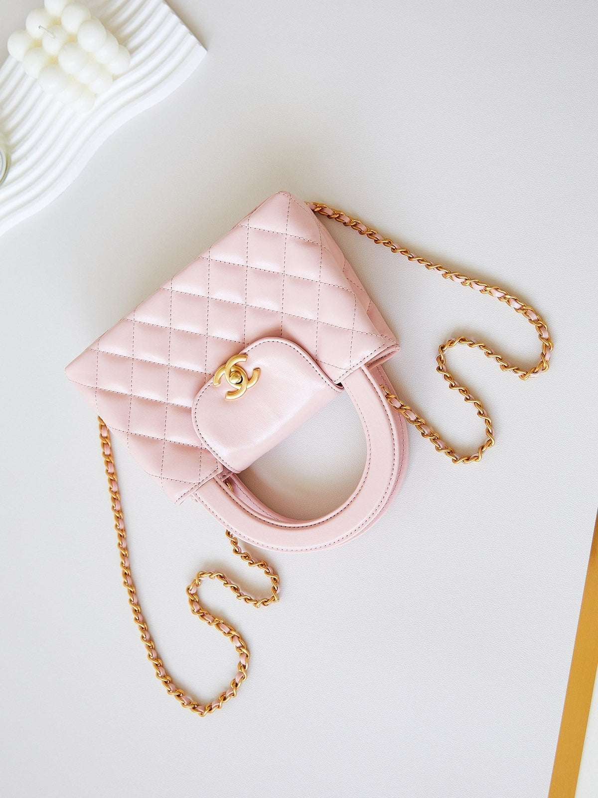 cc 24a nano 19cm kelly shopper bag light pink lambskin