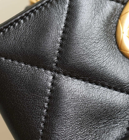 cc 24b cluth 25cm black lambskin
