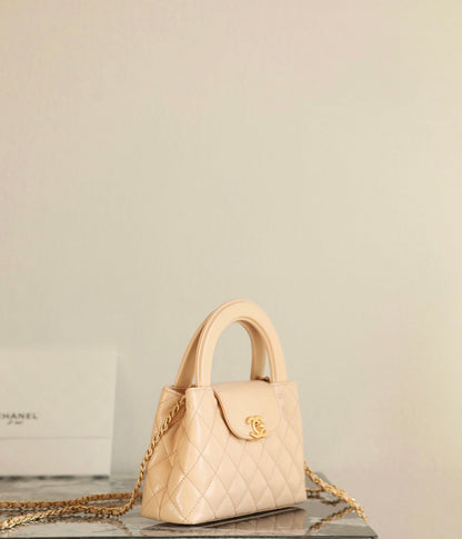 CC 24K Nano 19cm Kelly Shopper Bag Beige Patent Lambskin