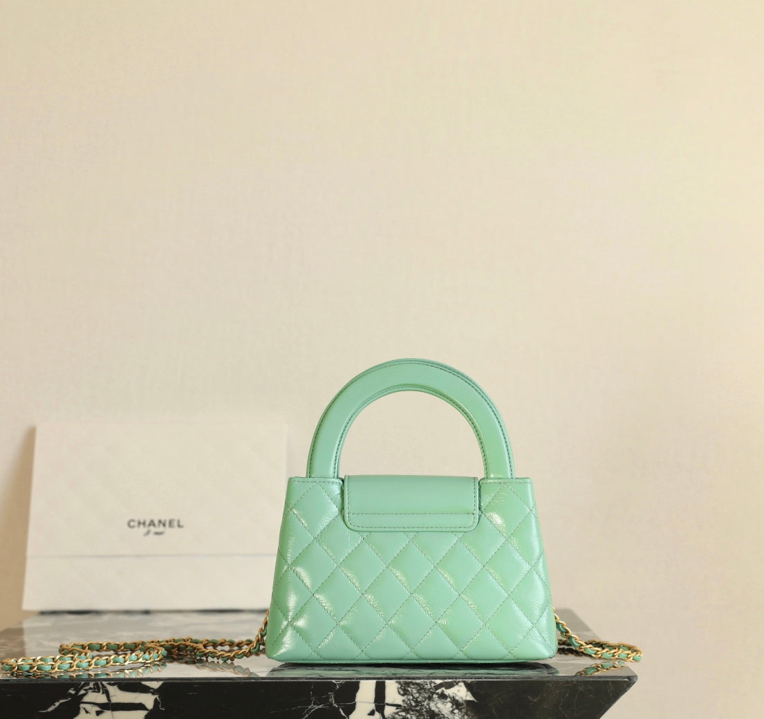 CC 24K Nano 19cm Kelly Shopper Bag Cloud Blue Patent Lambskin