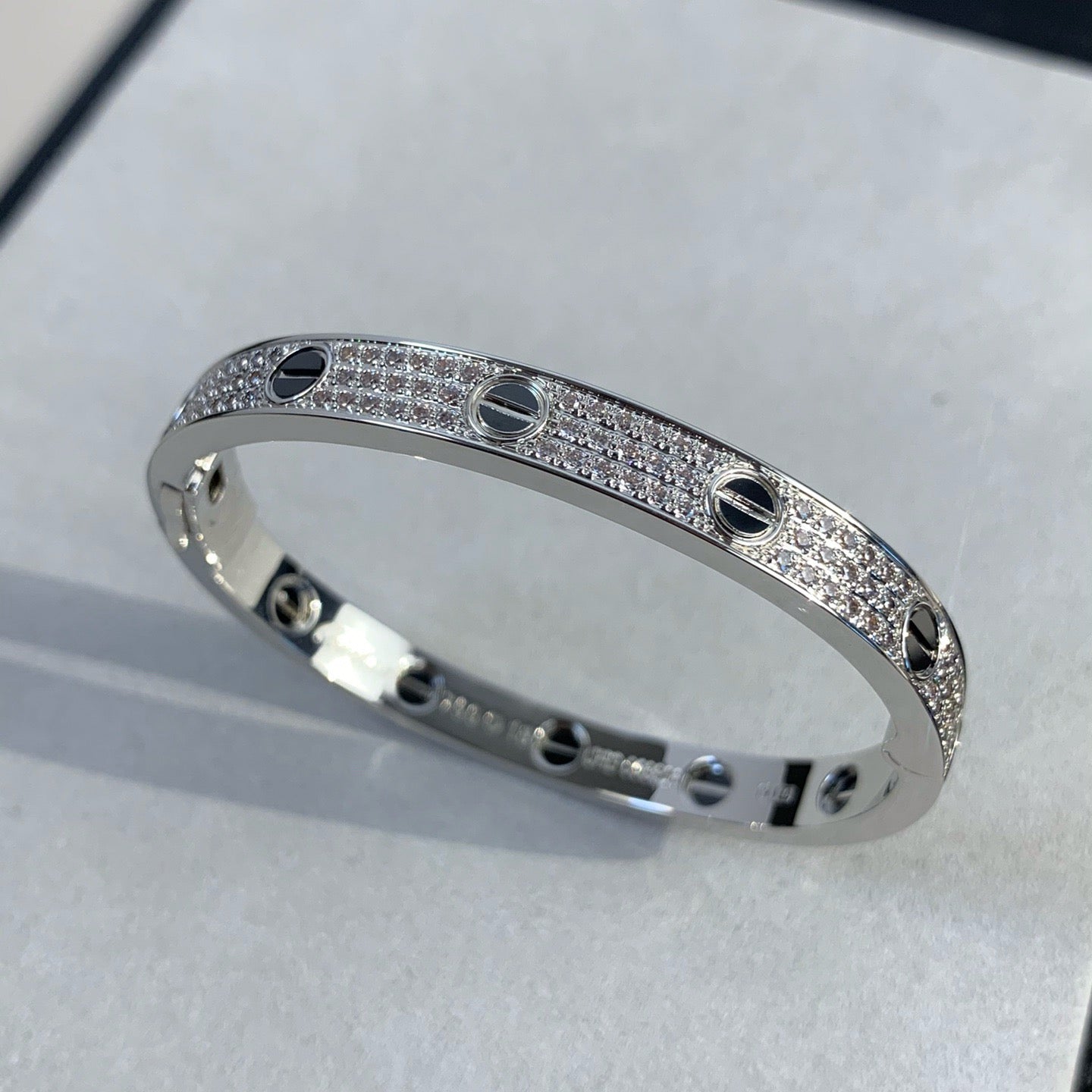 [NOVO] LOVE ARMBAND 6,1 MM DIAMANT-PAVED KERAMIK 