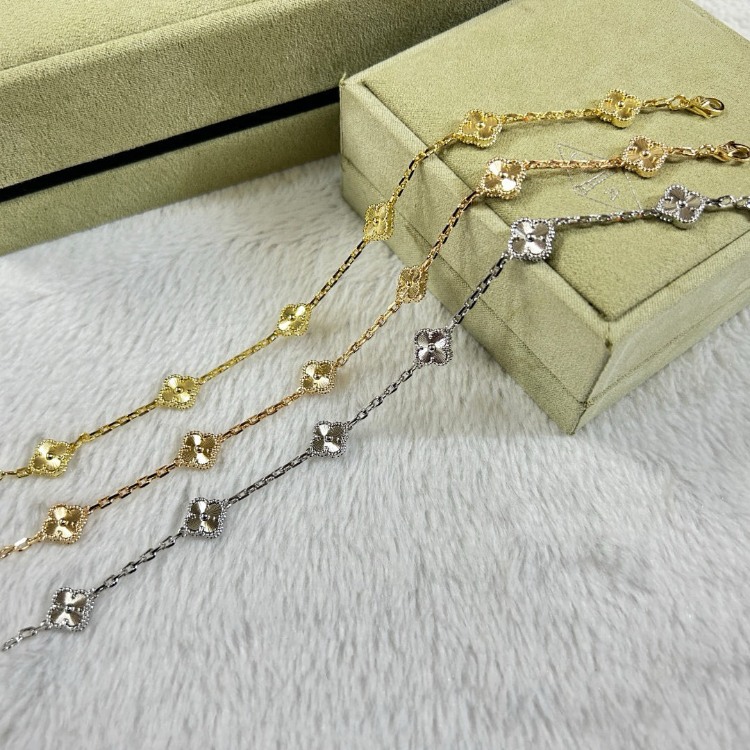 [NOVO]クローバー 6モチーフ ダイヤモンドブレスレット