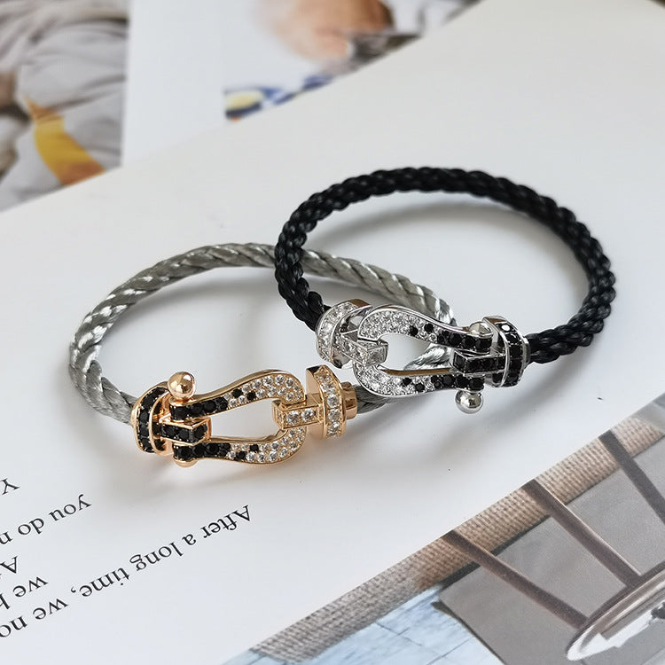 [NOVO]FORCE Großes Hufeisen Schwarz Weiß Diamantarmband Silber