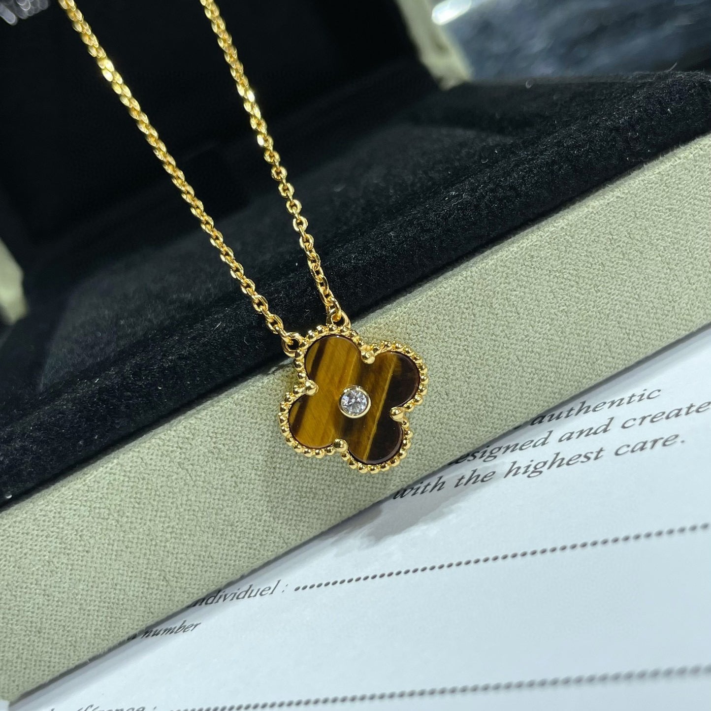[NOVO]CLOVER 15MM DIAMANT UND GELBER TIGERAUGE-ACHAT-Halskette