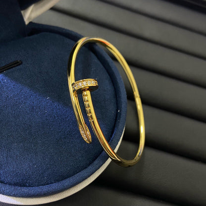 [GALE] Clover & Love & Juste 3-Piece Gold Bracelet Stack Set