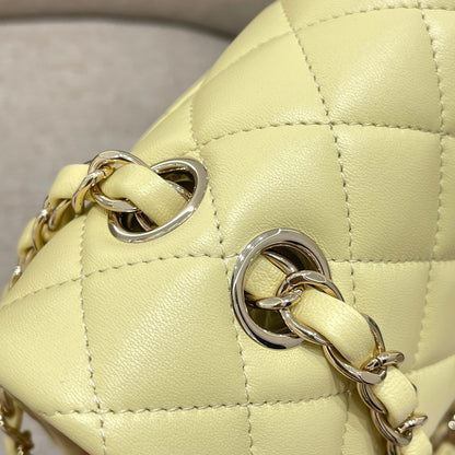 FLAP BAG 25CM PASTEL YELLOW LAMBSKIN GOLD HARDWARE