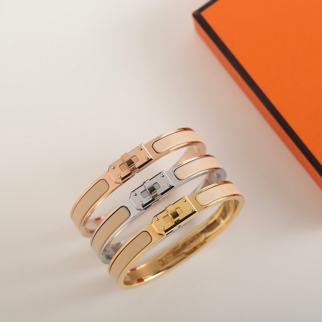 [NOVO]HM KELLY BEIGE ARMBAND