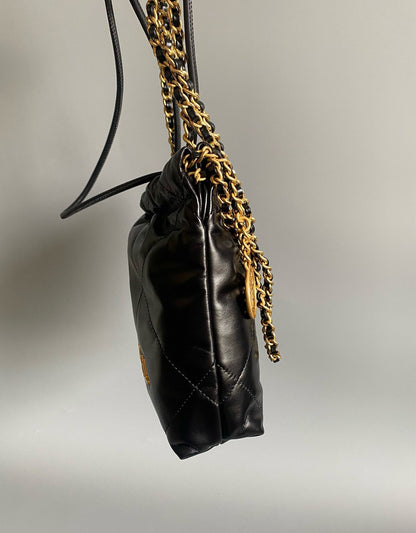 CC 22 Hobo Bag 19cm Black Lambskin Gold Hardware