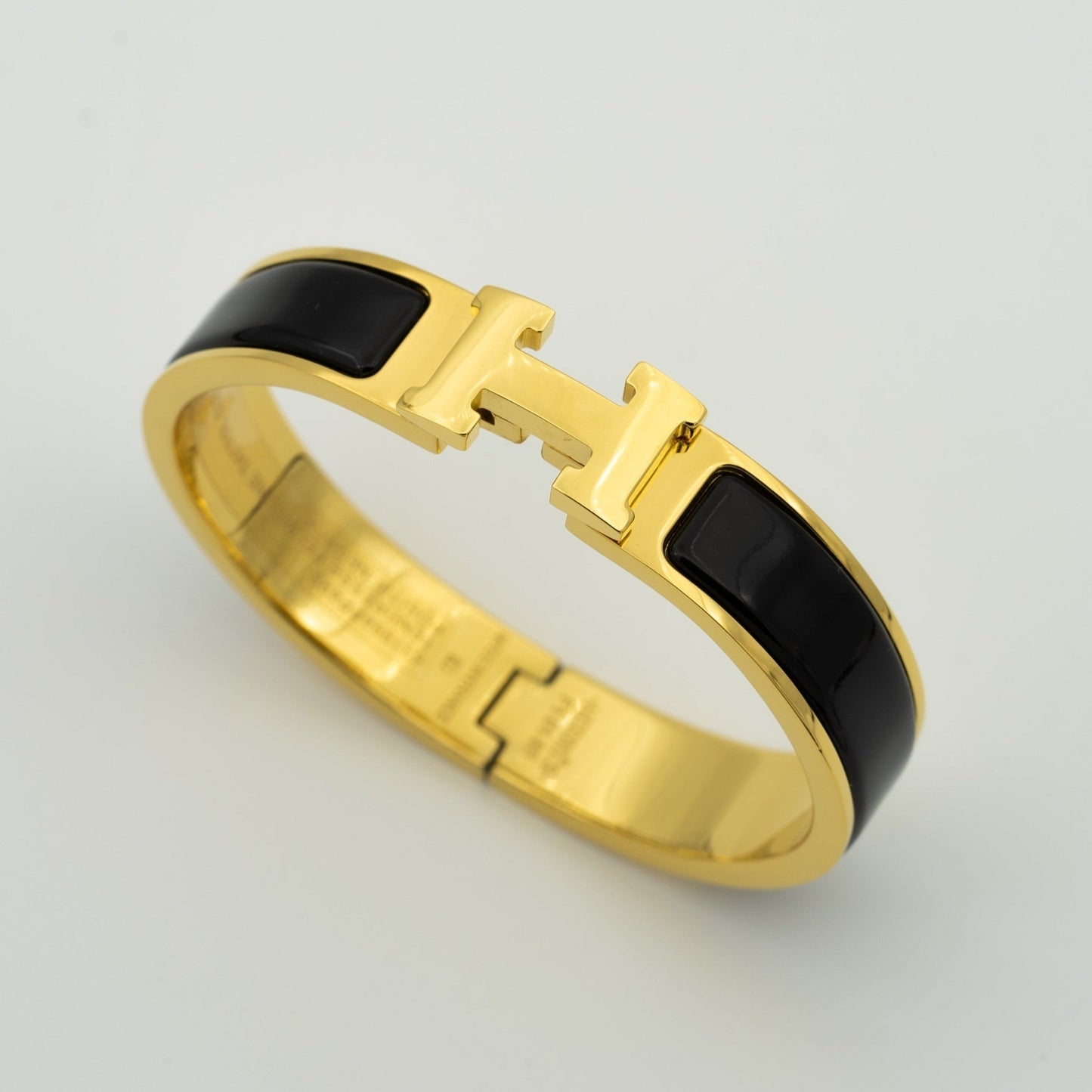 [NOVO]H SCHWARZES ARMBAND 