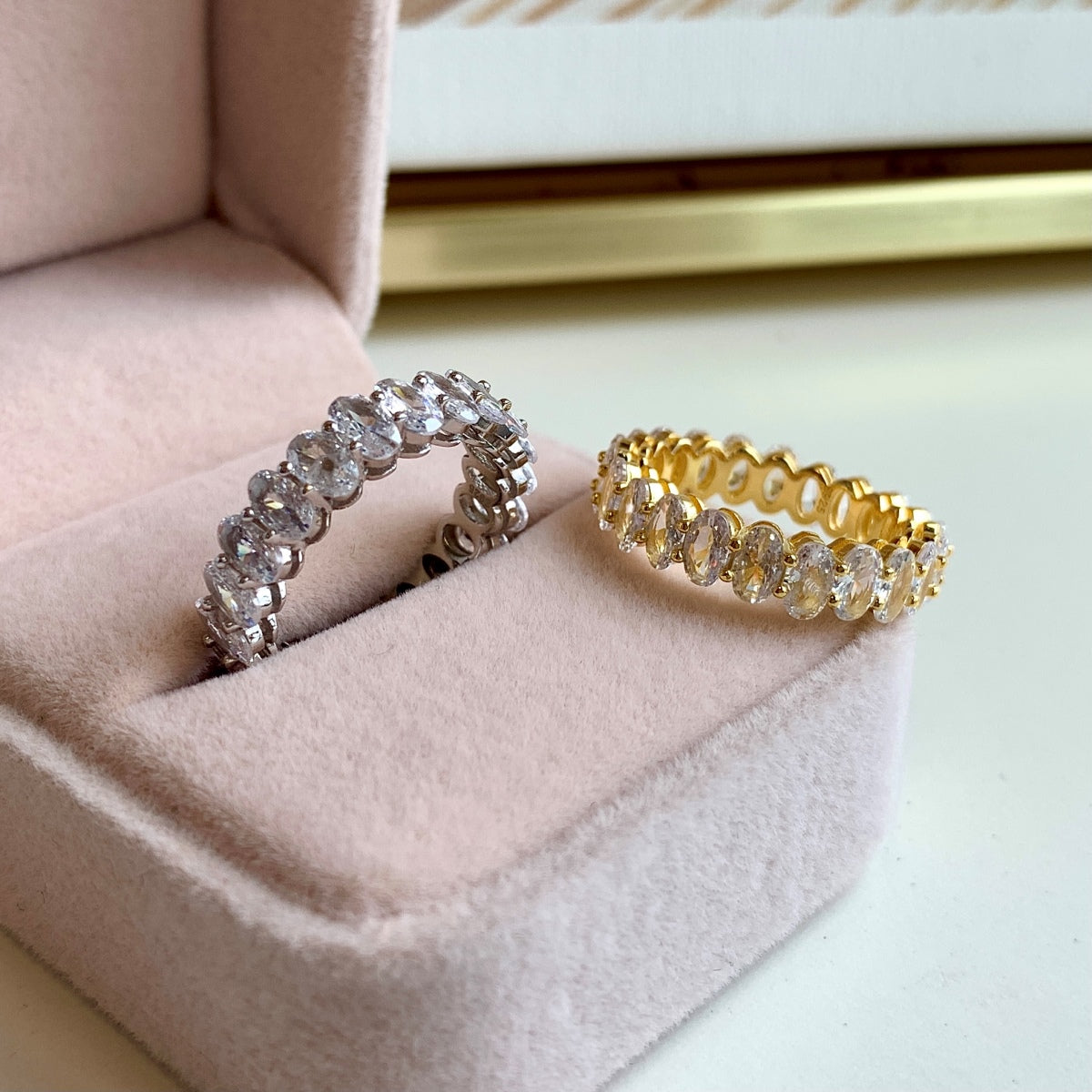 [GALEOrnate Oval Cut Tennis Ring