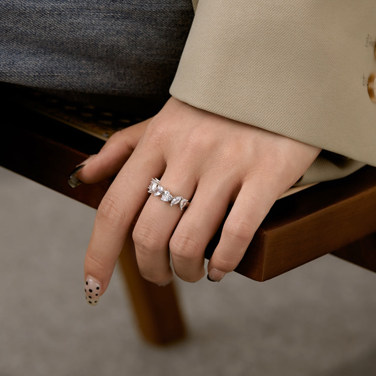 [GALE]Delicate Multi Cut Ring