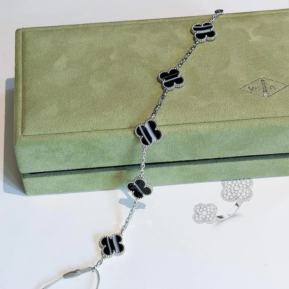 [GALE] Clover 5-Motif & LOVE Unlimited Bracelet Set