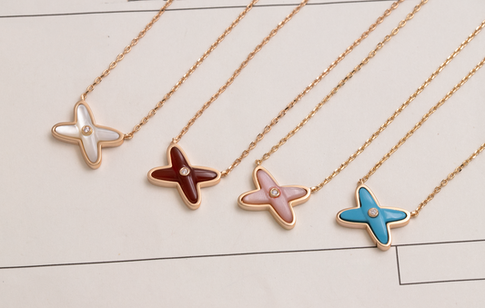 [NOVO]JEUX DE NECKLACE 1 DIAMANT