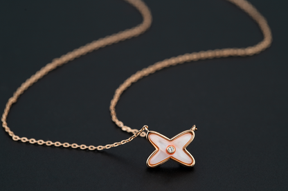 [NOVO]JEUX DE NECKLACE 1 DIAMANT