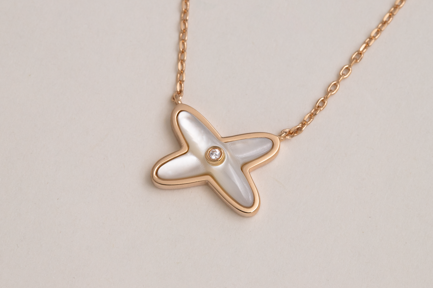 [NOVO]JEUX DE NECKLACE 1 DIAMANT