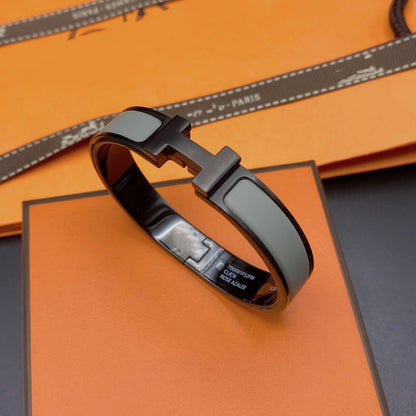 [NOVO]CLIC HM SO SCHWARZ-GRAUES ARMBAND