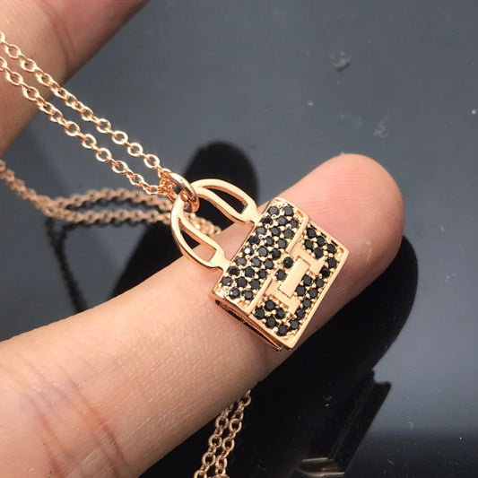 [NEU]HM HALSKETTE EINGETROFFEN SCHWARZER DIAMANT