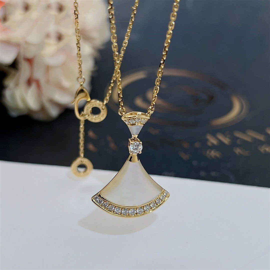 [GALE]DREAM NECKLACE MOP GOLD DIAMOND