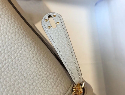 HM Mini Lindy 20cm Pearl Grey Clemence Leather