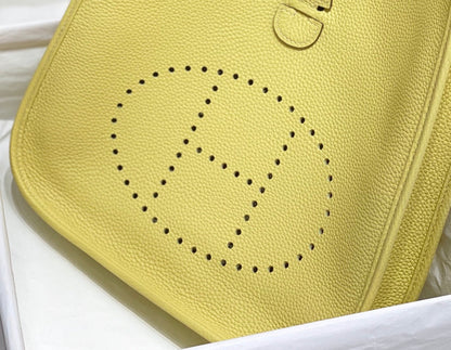 Evelyne 29cm Yellow Togo Shw