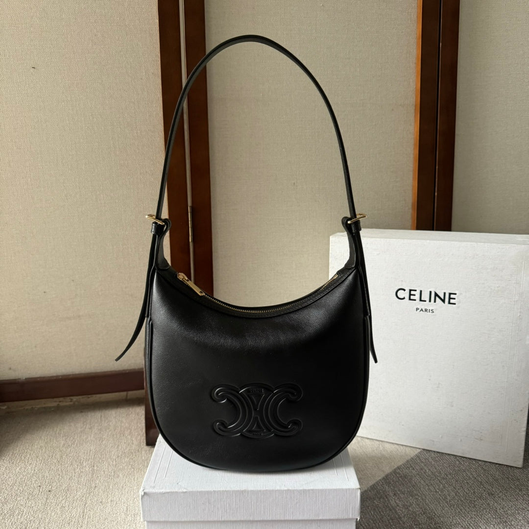 SMALL HÉLOÏSE BAG CUIR 22 IN BLACK CALFSKIN EMBOSSED LOGO