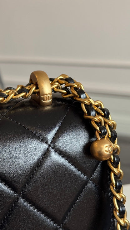 Mini Flap 19cm Black Lambskin Gold Hardware