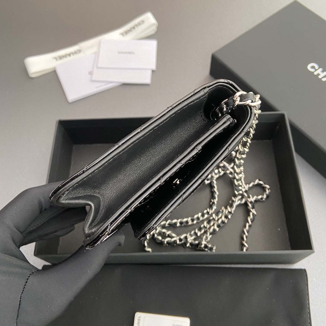 CC Woc 20cm Black Patent Calfskin Silver Hardware