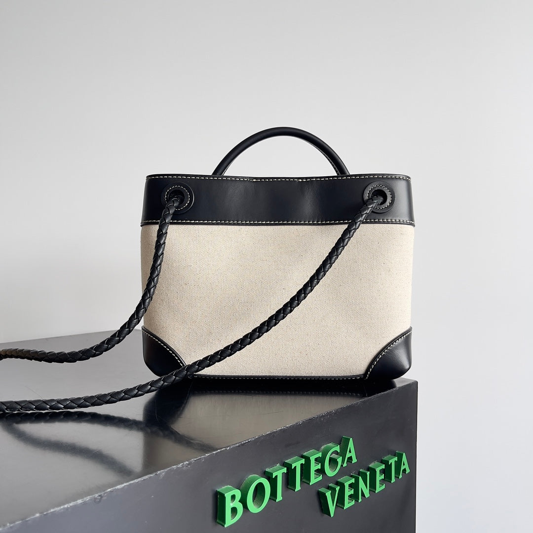 BV Small Andiamo 25 In Beige Canvas Black Calfskin 209015