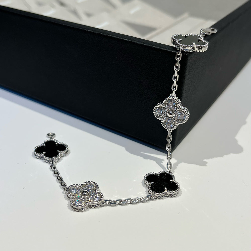 [GALE] CLOVER 5 MOTIF ONYXS BRACELET COLLECTION
