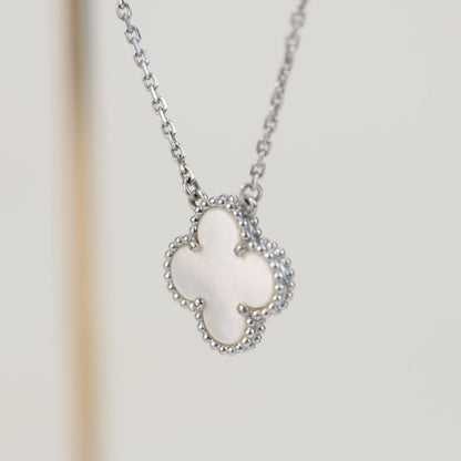 [GALE]CLOVER  15MM WHITE MOTHER-OF-PEARL SILVER