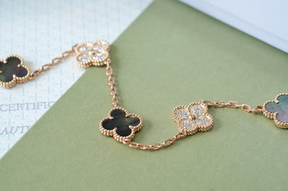 [GALE] CLOVER 5 MOTIF GRAY MOP BRACELET COLLECTION