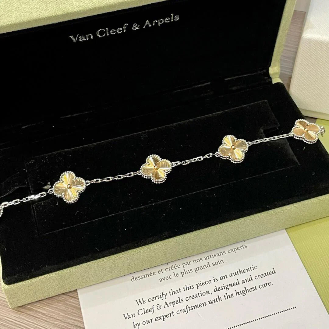 [GALE] CLOVER 5 MOTIF LASER BRACELET COLLECTION