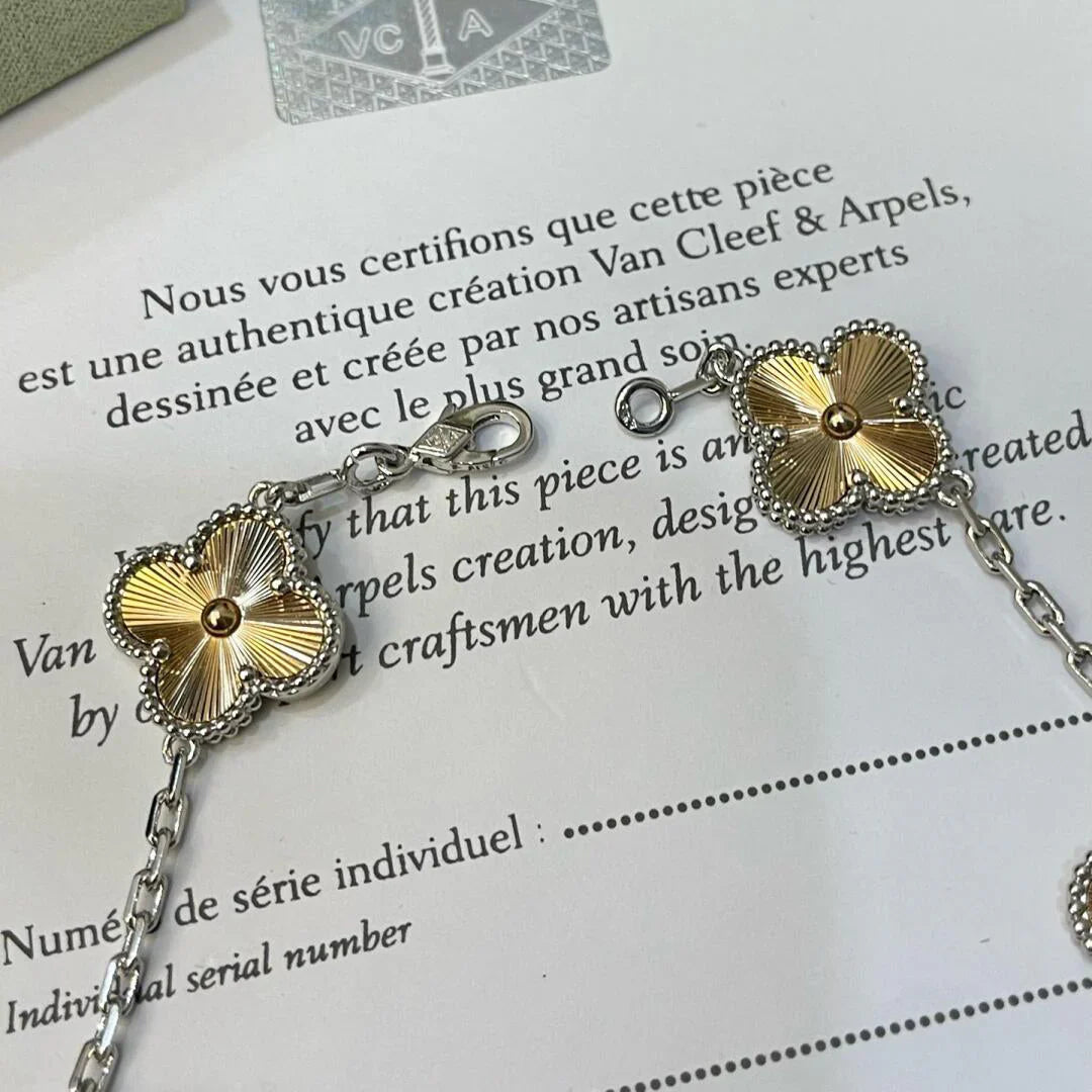 [GALE] CLOVER 5 MOTIF LASER BRACELET COLLECTION