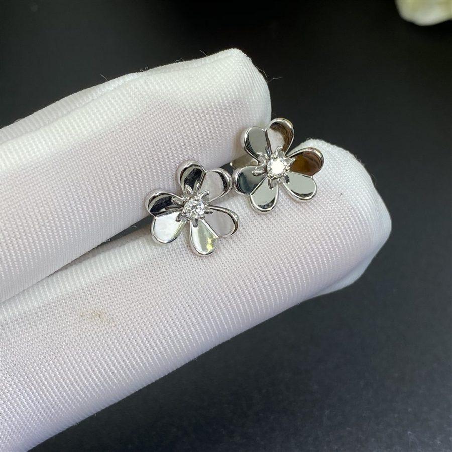 [NOVO]FRIVOLE MINI SILBERNE BLUMENOHRRINGE