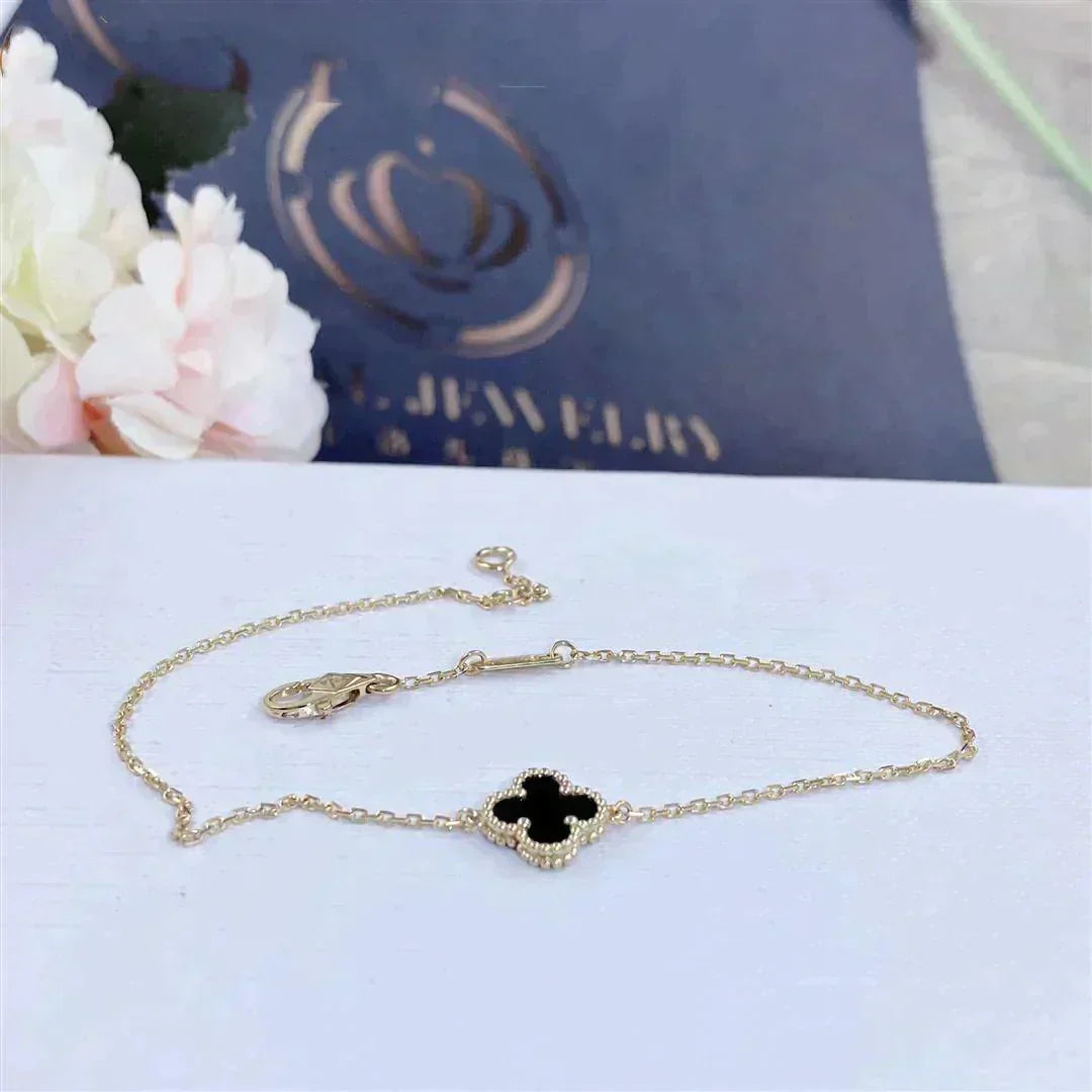 [NOVO]CLOVER ONYX EINZELNE BLUMENARMBAND