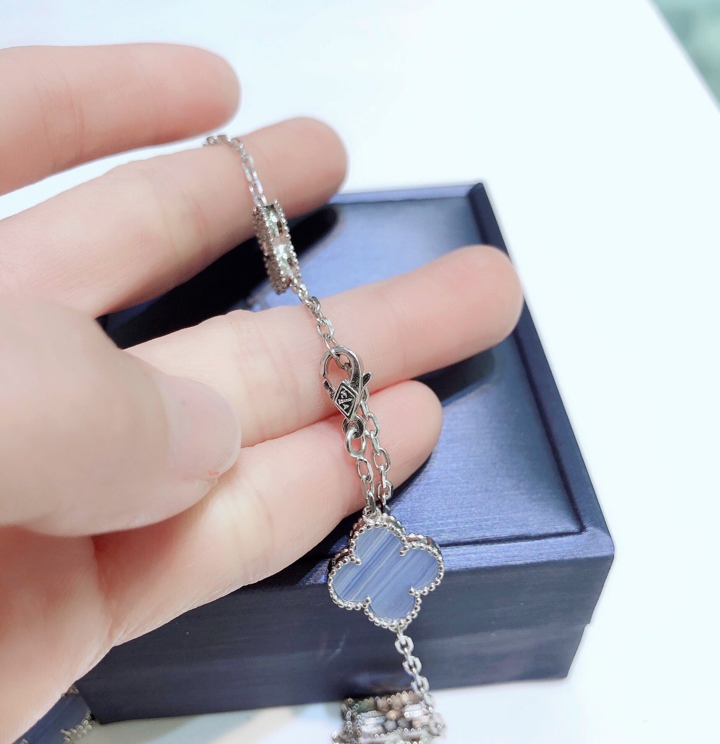 [GALE]CLOVER 10 MOTIFS CHALCEDONY DIAMONDS SILVER NECKLACE
