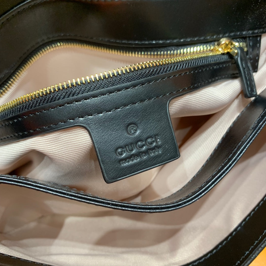 GG Arli Bag 25cm Black Calfskin Gold Hardware