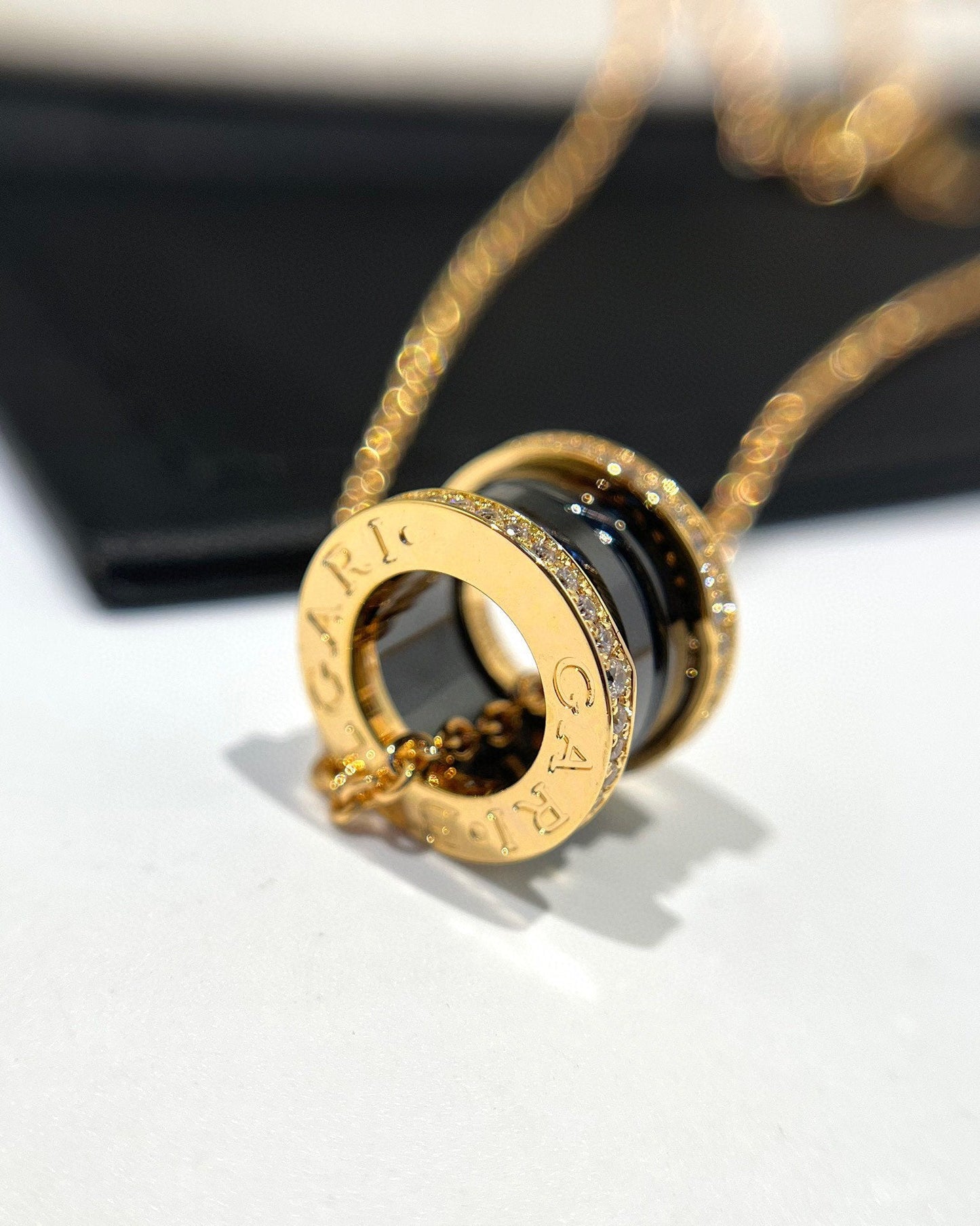 [GALE]ZERO 1 BLACK CERAMIC DIAMOND PINK GOLD NECKLACE